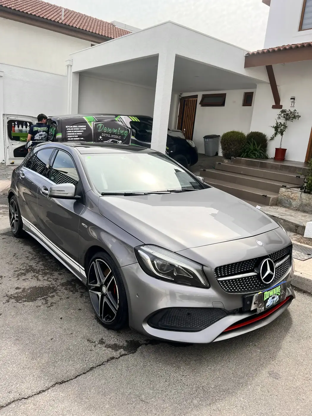 Mercedes-Benz Clase A tras el Mantenimiento Cerámico de Downing Detail